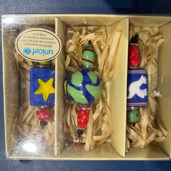 Glass bead, ornaments, bundle - Picture 2 of 6